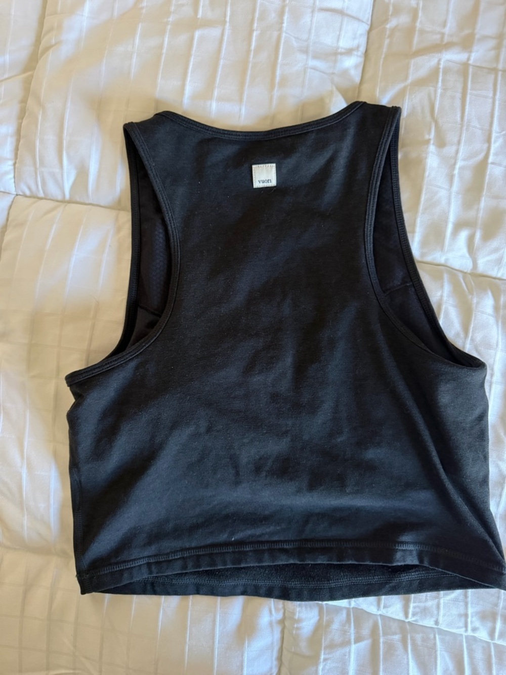 Vuori Black Zip-Front Cropped Tank - Picture 2 of 3